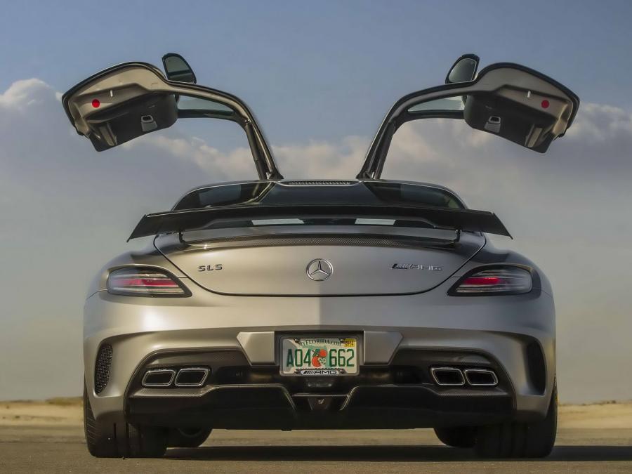  Mercedes-Benz SLS AMG Black Series 2013 года  (US) (фото 5 из 12)
